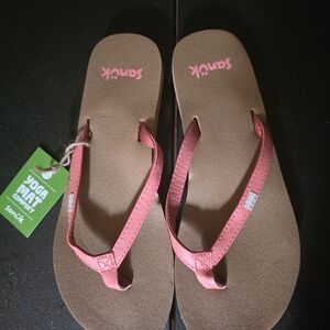 Sanuk Pink Flip Flops